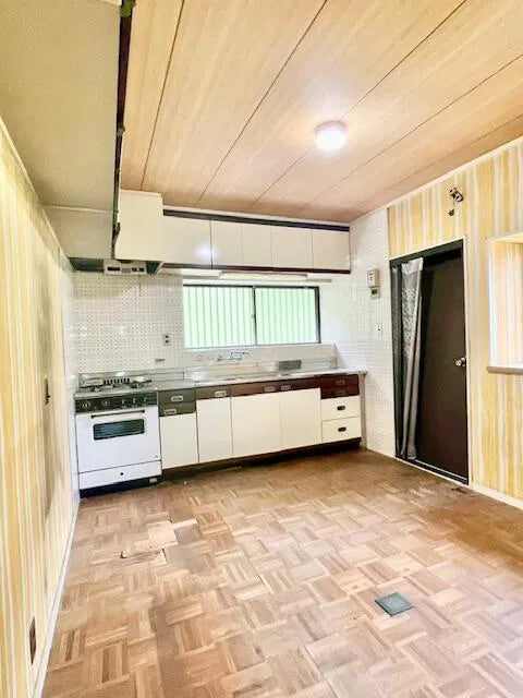 6 Minamino, Shijonawate City, Osaka Prefecture