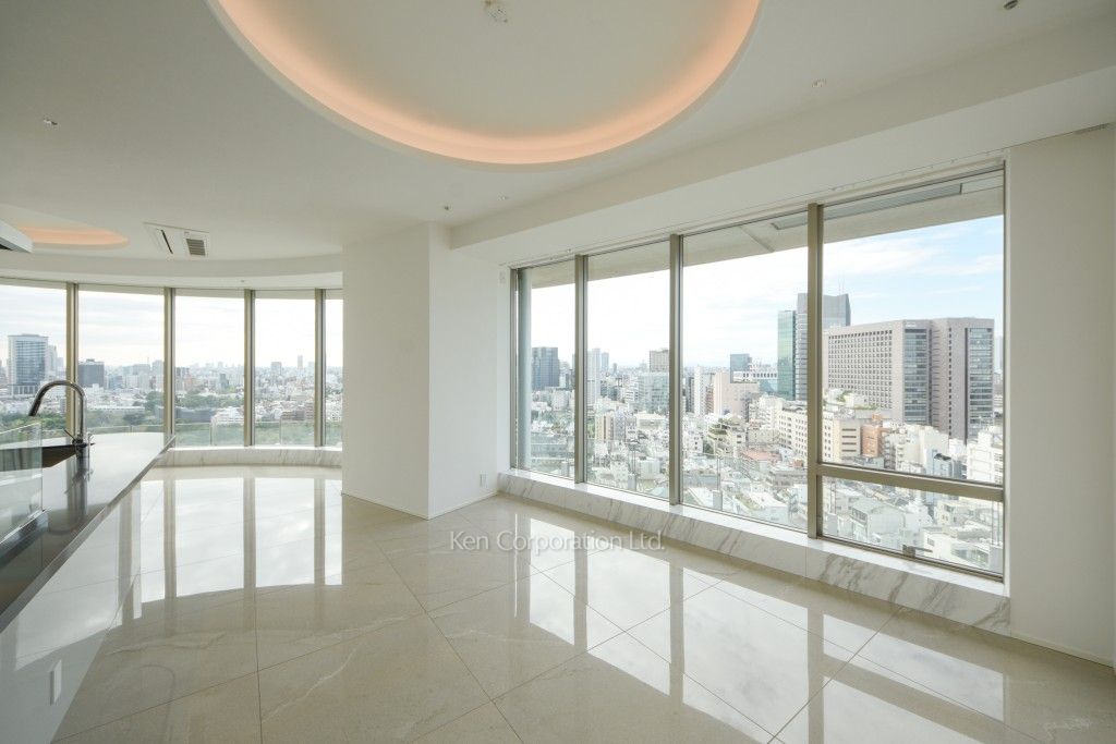 Park Court Aoyama The Tower Minami-aoyama 2-chome, Minato-ku, Tokyo