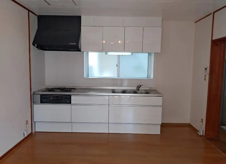 Yomitan Village, Sobe yield 5.1% 4LDK House for sale Sobe, Yomitan-son, Nakagami-gun, Okinawa