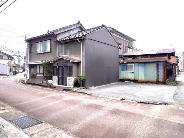 Tanakacho, Namekawa City, Toyama Prefecture 522 ft to Nakaname River Station