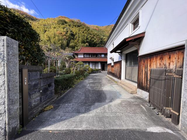 Oze, Iwakuni City, Yamaguchi Prefecture 1.9 mi to Ohtake: Station