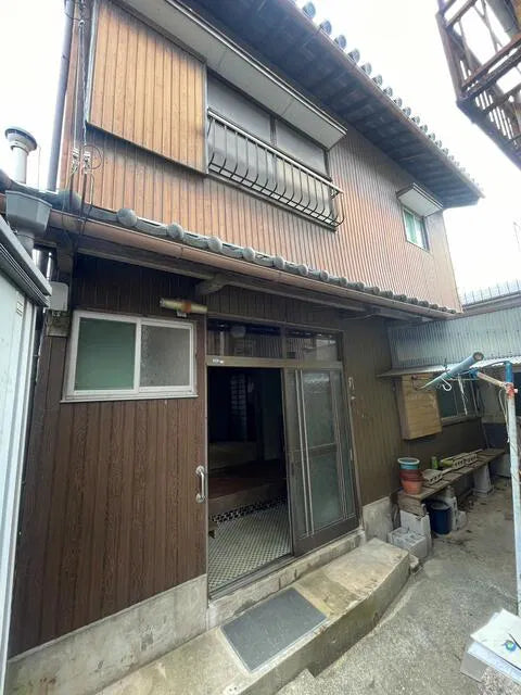 Yura 2-chome, Sumoto City, Hyogo Prefecture 7.9 mi to Kata Station