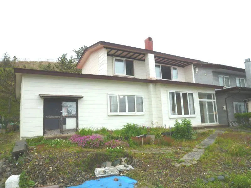 Ishizakicho, Hakodate City, Hokkaido 5.7 mi to Hot Spring River Station