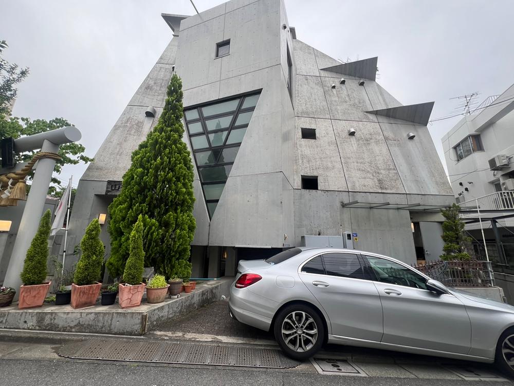 Honmachi 2, Nakano-ku, Tokyo