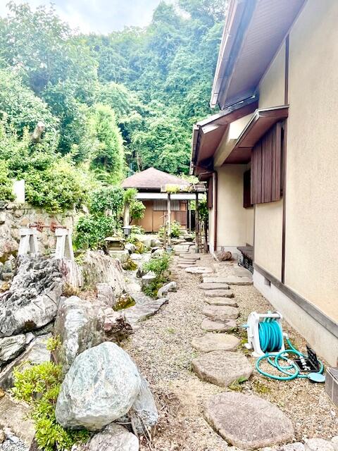 6 Minamino, Shijonawate City, Osaka Prefecture