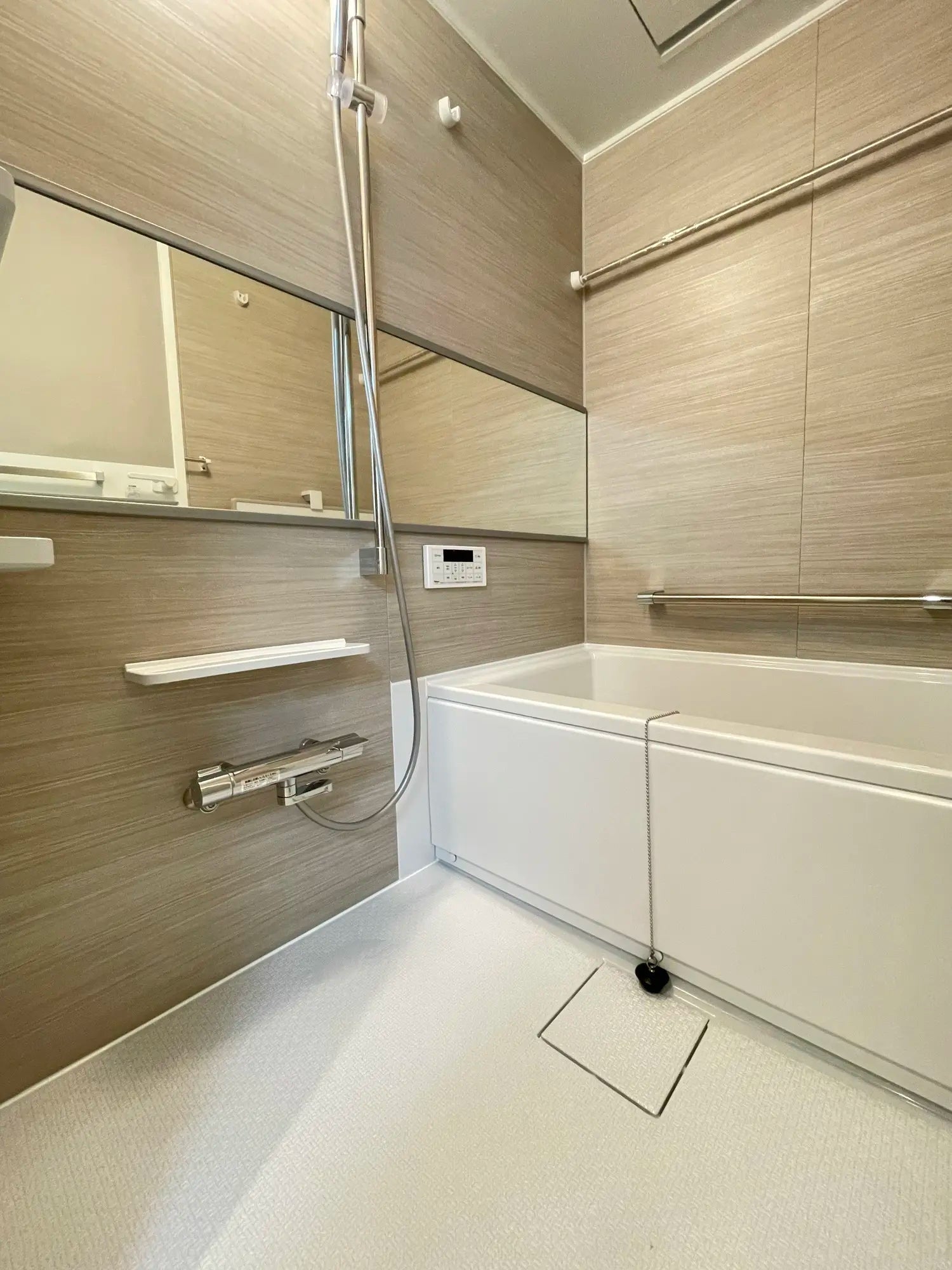 1Bed Apartment in Meguro-ku, Tokyo - PDJ Indonesia