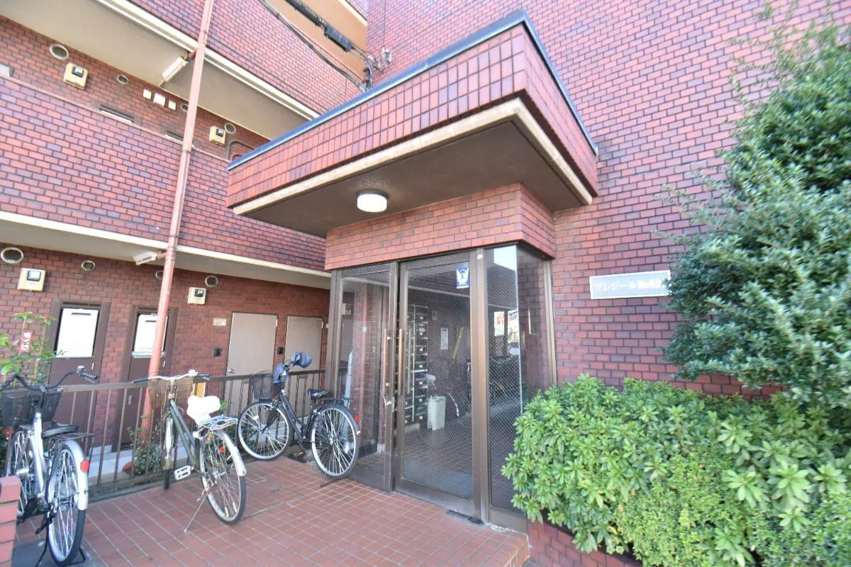 21Beds Apartment Building in Tokorozawa-shi, Saitama - PDJ Indonesia