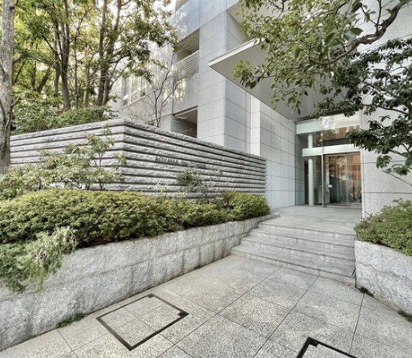 Aoyama THE Tower - PDJ Indonesia