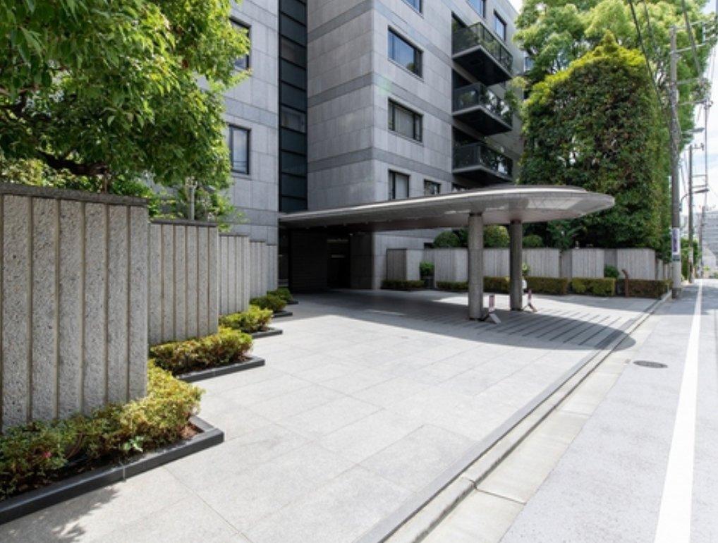 Crest Court SADOHARA - PDJ Indonesia