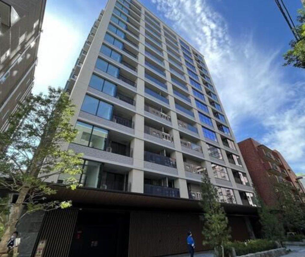 Park Court Ichibancho, Chiyoda - PDJ Indonesia