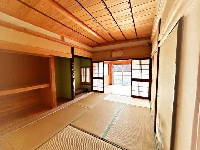 House Fukuoka Akiya – Renovation Project Opportunity
