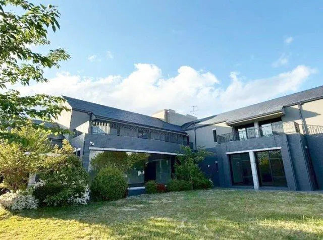 Kenya-cho, Nishinomiya City, Hyogo Prefecture