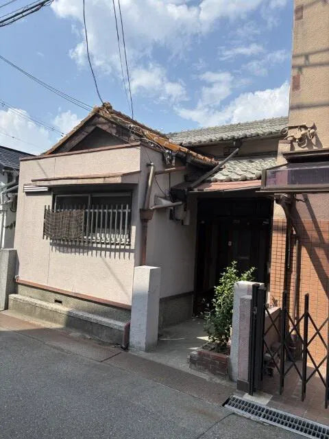 1-chome Minami, Toyonancho, Toyonaka City, Osaka Prefecture