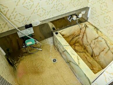 House - Hokkaido  $10,000