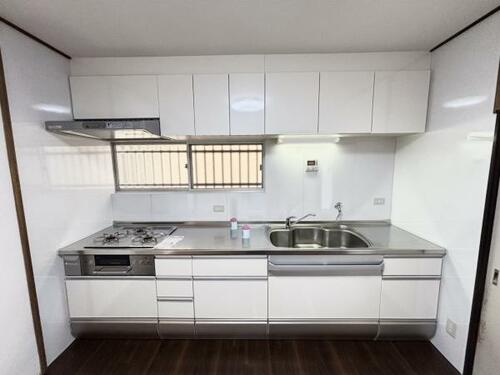 Used Detached House di Hineno, Izumisano City, Osaka Prefecture