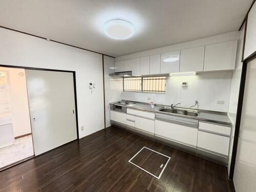 Used Detached House di Hineno, Izumisano City, Osaka Prefecture
