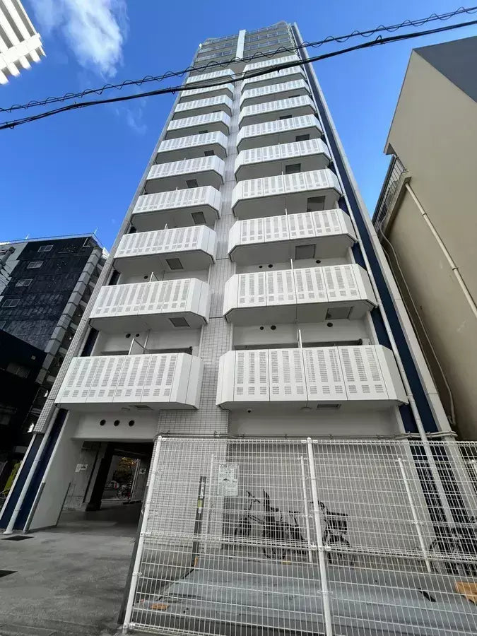 Pressance NEO NAKANOSHIMAKOEN, Apartment