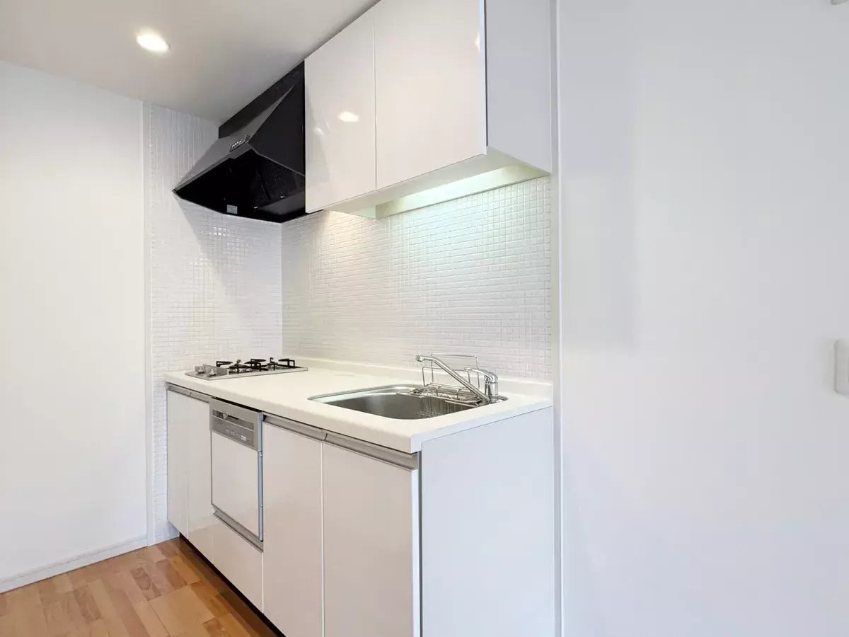 Pressance NEO NAKANOSHIMAKOEN, Apartment