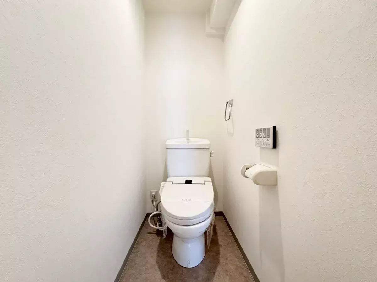 Pressance NEO NAKANOSHIMAKOEN, Apartment