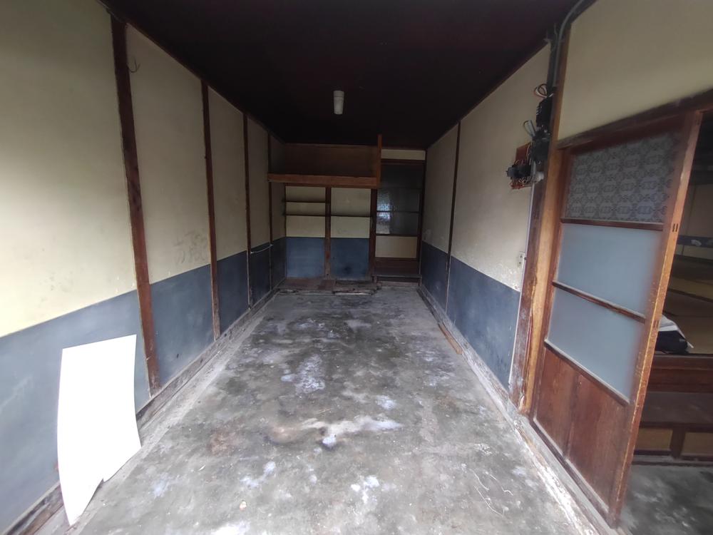 Amino, Amino-cho, Kyotango City, Kyoto Prefecture 0.7 mi to Amino Station