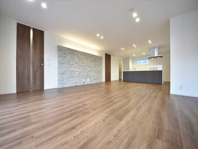 Luxury Building, SETAGAYA-KU, TOKYO