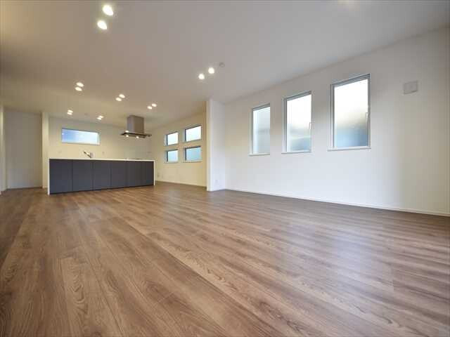 Luxury Building, SETAGAYA-KU, TOKYO