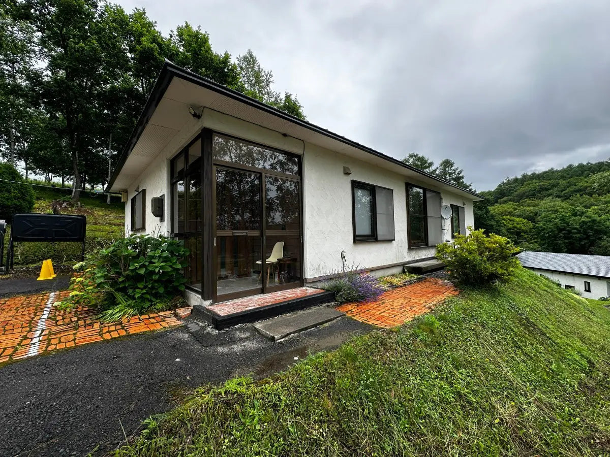 Three Rental Cottages Embraced by the Rich Nature of Biei, Hokkaido 827-151, Shimo-Umo-Betsu, Biei-cho, Kamikawa-gun, Hokkaido
