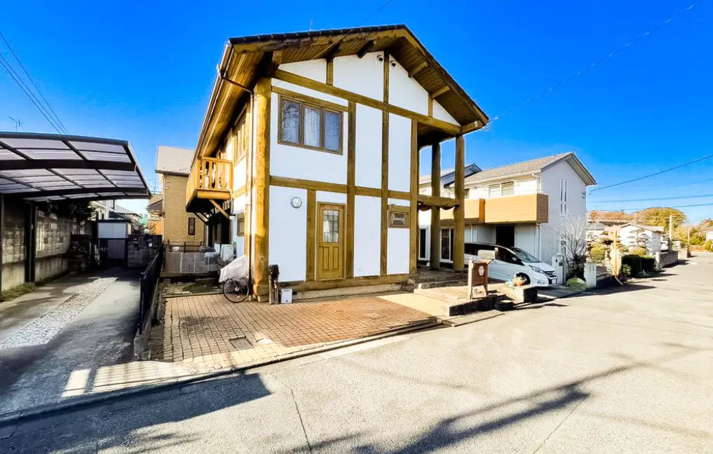 4LDK charming log-house, Negishi, Machida-shi, Tokyo