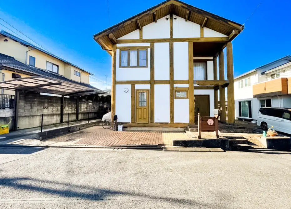 4LDK charming log-house, Negishi, Machida-shi, Tokyo