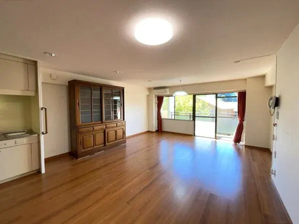 3-chome Kotsubo, Zushi City, Kanagawa Prefecture