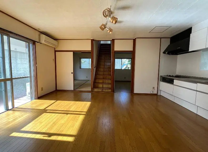 Yomitan Village, Sobe yield 5.1% ４LDK House for sale Sobe, Yomitan-son, Nakagami-gun, Okinawa