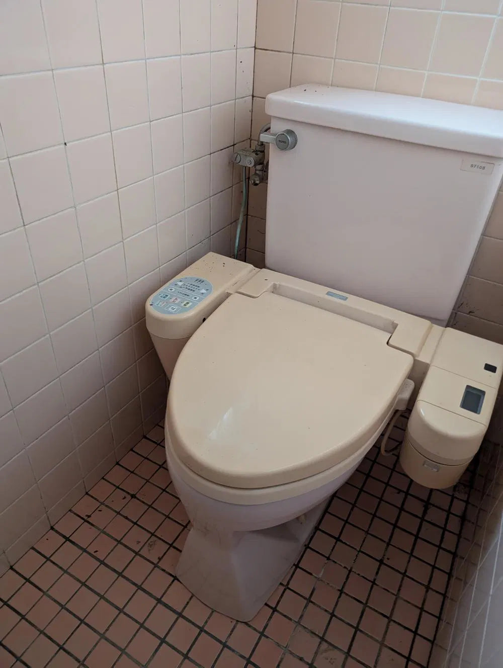 Yunosato, Yuonumi, Tsuruoka City, Yamagata Prefecture 1 mi to Atsumi Hot Springs Station