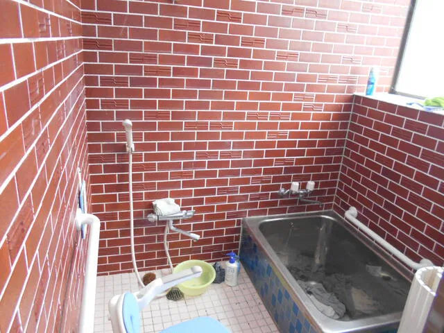 Yashiki Nishino, Tsuruoka City, Yamagata Prefecture 1.3 mi to Fujishima Station