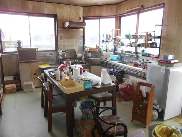 Yashiki Nishino, Tsuruoka City, Yamagata Prefecture 1.3 mi to Fujishima Station