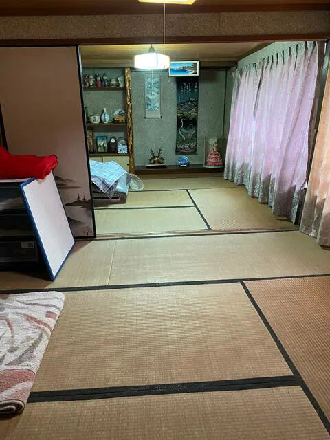 Tateura, Ikitsuki-cho, Hirado City, Nagasaki Prefecture 8.7 mi to Tabira Hirado Exit Station