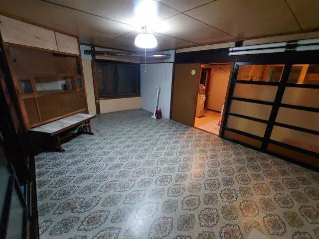 Kamishibetsu -cho, Hokkaido Shibetsu City 7.2 mi to Shibetsu Station