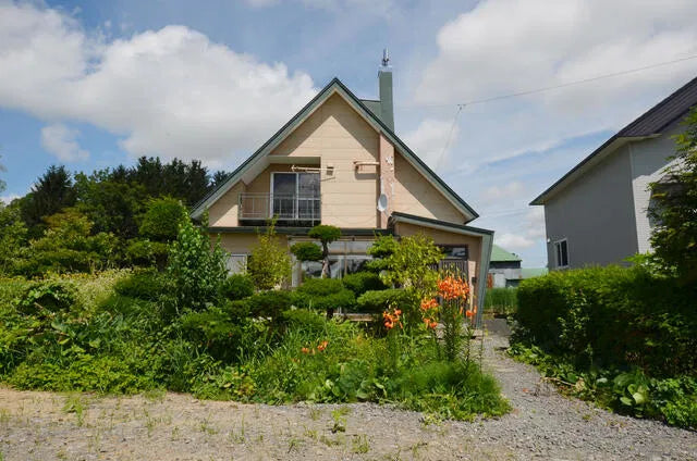 Motomachi, Kenbuchi-cho, Kamikawa-gun, Hokkaido 0.3 mi to Kenbuchi Station