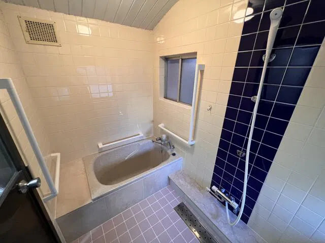 Oze, Iwakuni City, Yamaguchi Prefecture 1.9 mi to Ohtake: Station