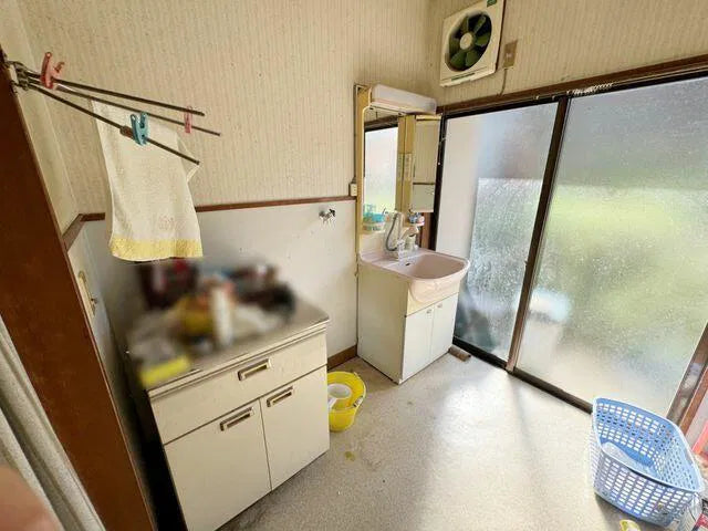 Kakitsubo, Santocho, Asago City, Hyogo Prefecture 1.5 mi to Yanase Station