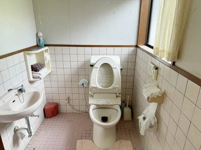 Kakitsubo, Santocho, Asago City, Hyogo Prefecture 1.5 mi to Yanase Station