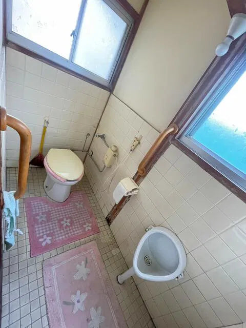 Yura 2-chome, Sumoto City, Hyogo Prefecture 7.9 mi to Kata Station