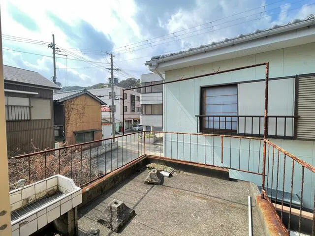 Yura 2-chome, Sumoto City, Hyogo Prefecture 7.9 mi to Kata Station