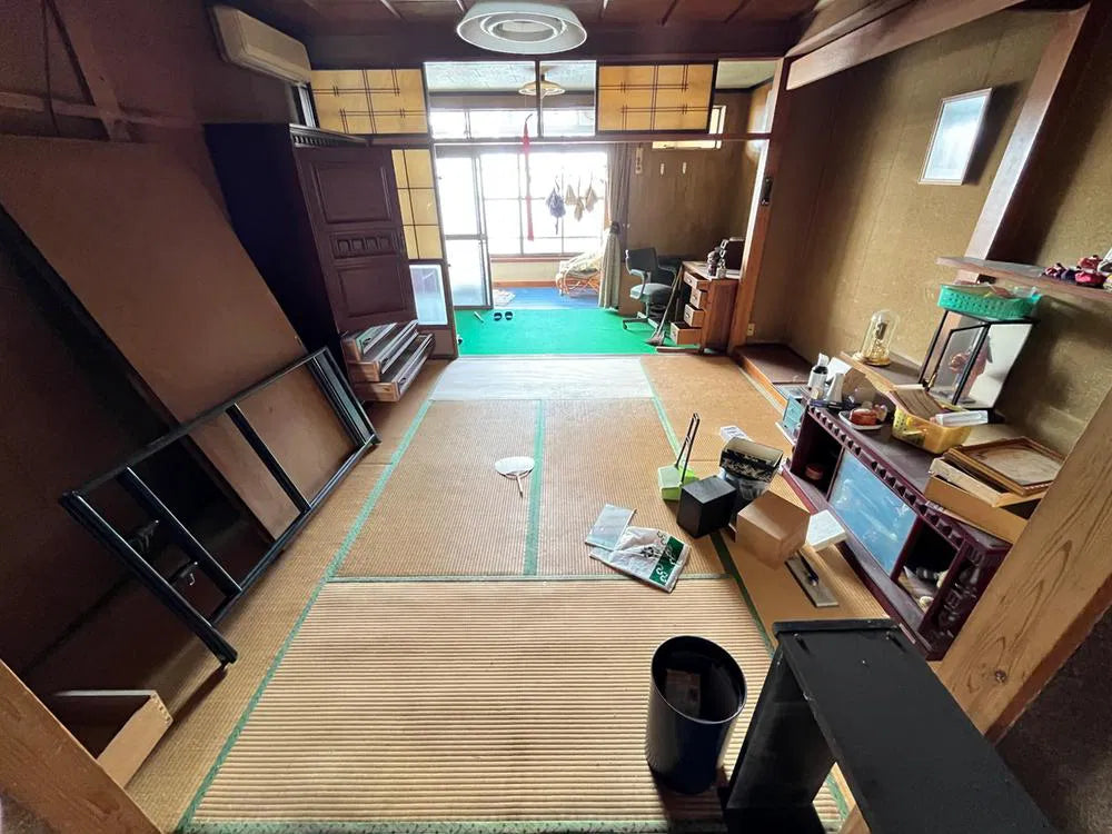 Inada 3, Joetsu City, Niigata Prefecture 1.5 mi to Takada Station