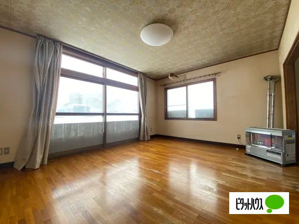 4-chome Nishibunkyocho, Akabira City, Hokkaido 0.8 mi to Akabira Station