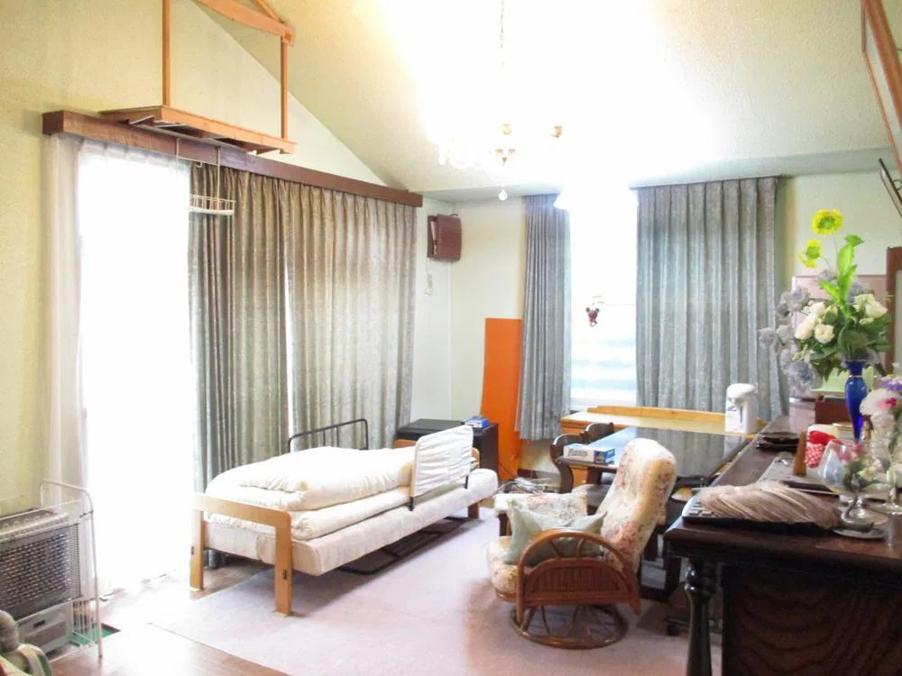 Zenibako 2, Otaru City, Hokkaido 0.2 mi to Money box Station