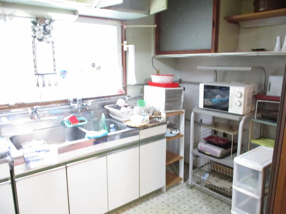 Zenibako 2, Otaru City, Hokkaido 0.2 mi to Money box Station