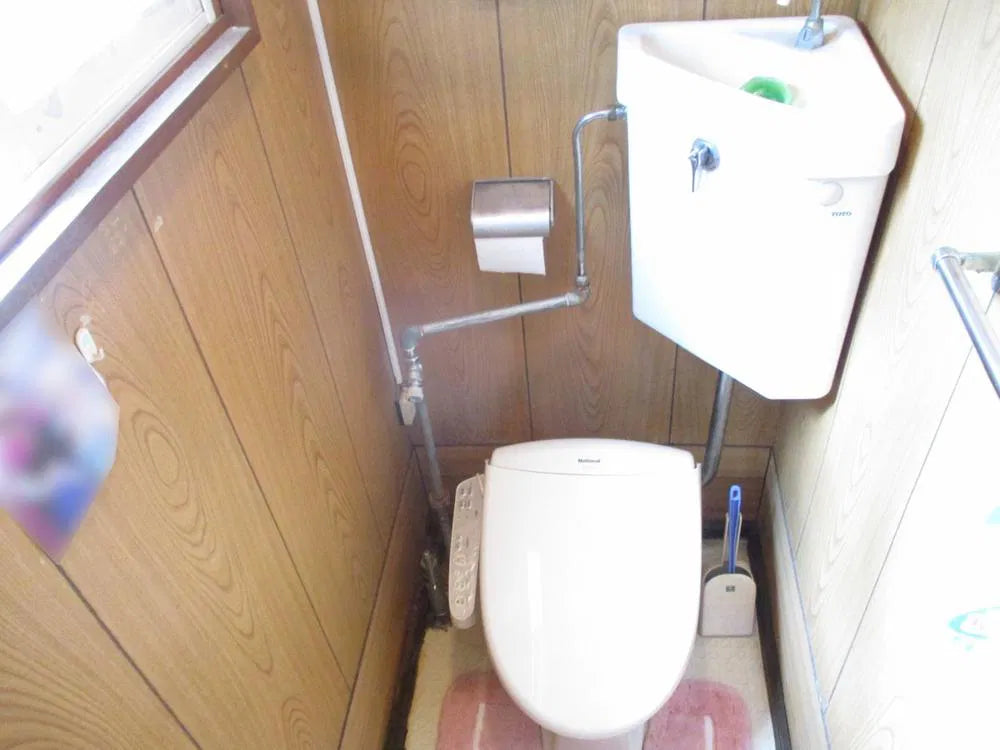 Zenibako 2, Otaru City, Hokkaido 0.2 mi to Money box Station