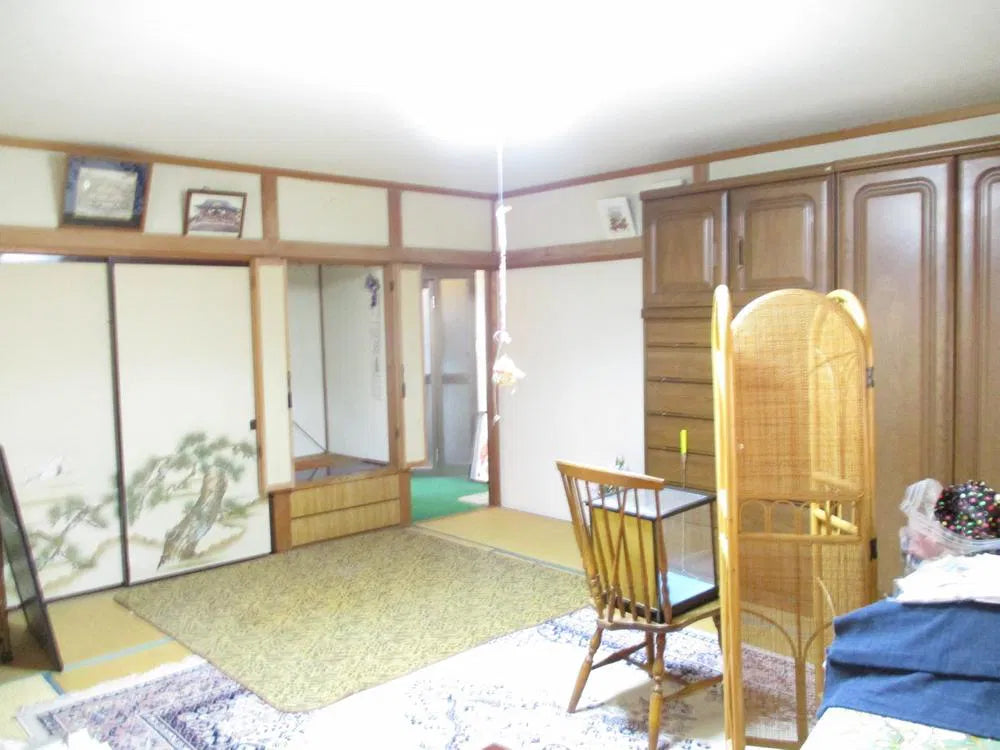 Zenibako 2, Otaru City, Hokkaido 0.2 mi to Money box Station