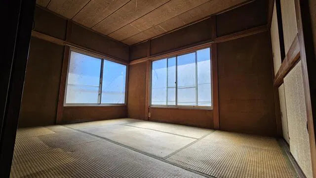 Harue-cho 3-chome, Edogawa-ku, Tokyo 0.4 mi to Ichinoe Station