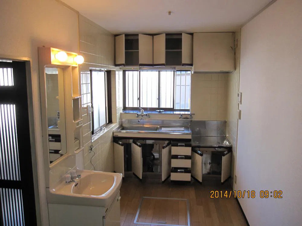 Osaka Prefecture, Osaka City, Tsurumi Ward, Hatsuden East 3 571 ft to release Station